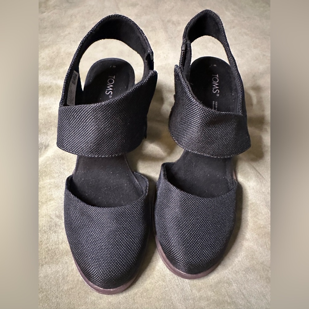 Like New Toms